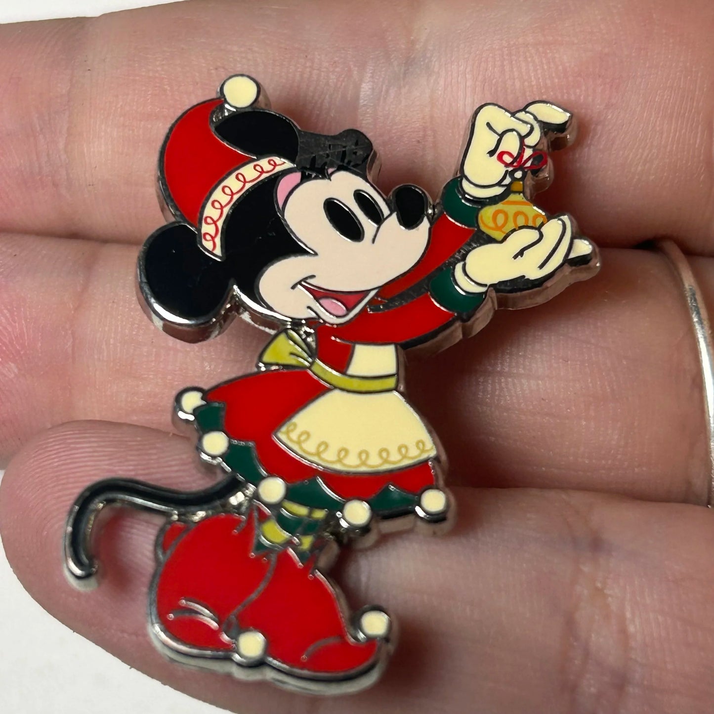 2024 - Minnie Mouse - Hanging Ornament - Christmas - Disney Pin