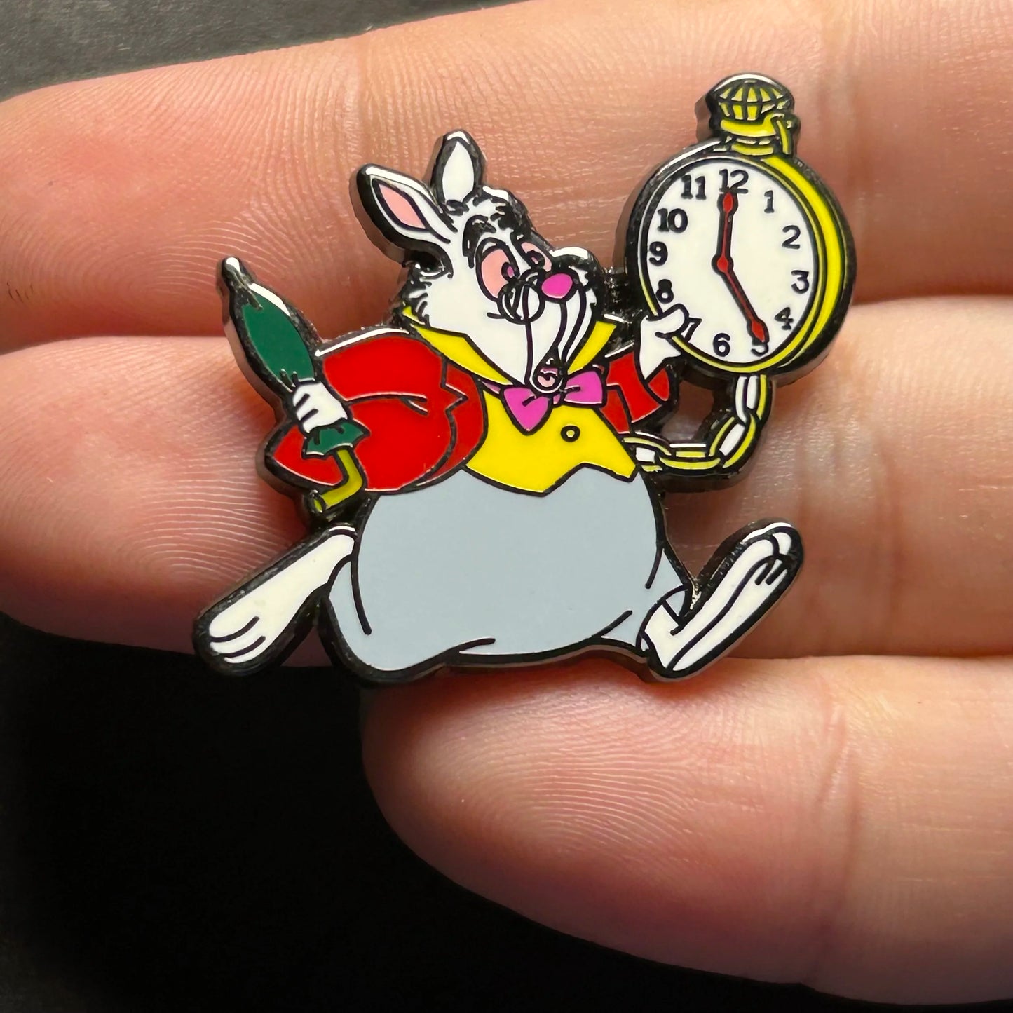 Loungefly - White Rabbit - Alice In Wonderland - Tiny - Disney Pin