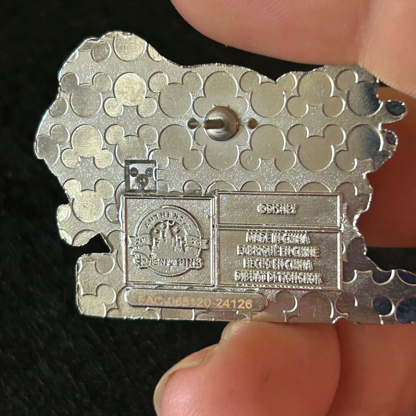 2024 - Mickey Mouse and Elephant - Harambe - Wildlife Preserve - DAK - Disney Pin