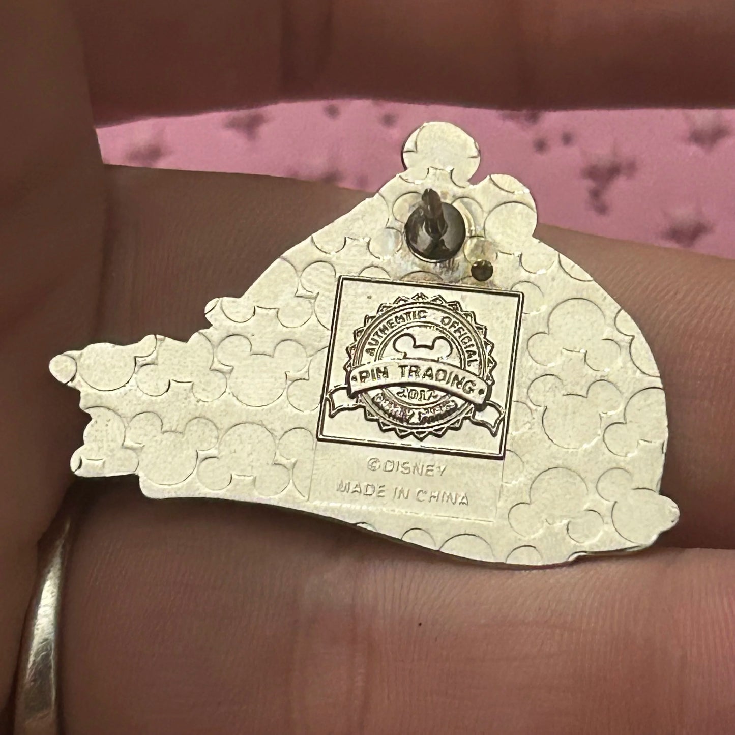 2012 - Mickey Mouse - Surfing - Cool Character Pin