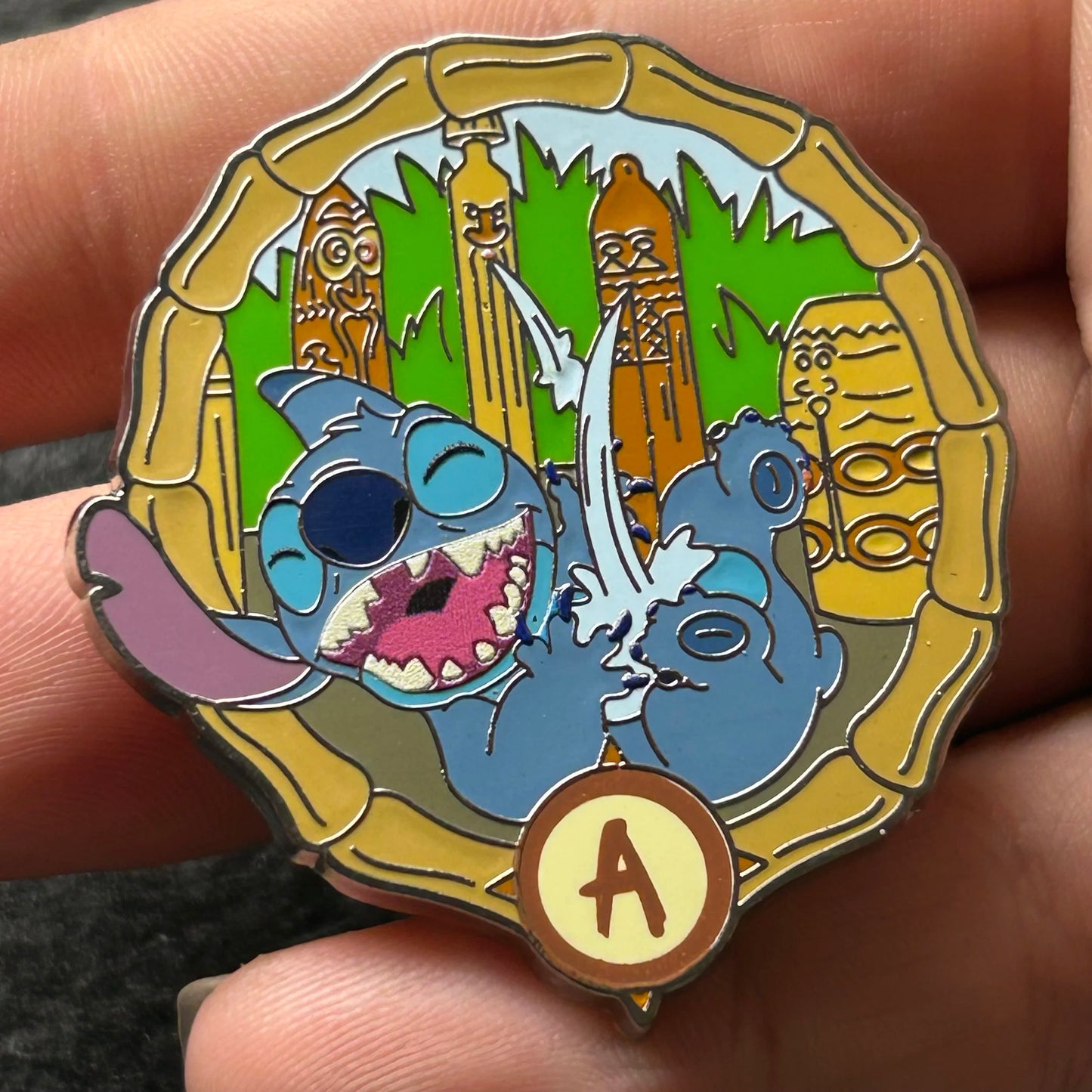 2024 - Stitch - Adventureland - Mystery Pin