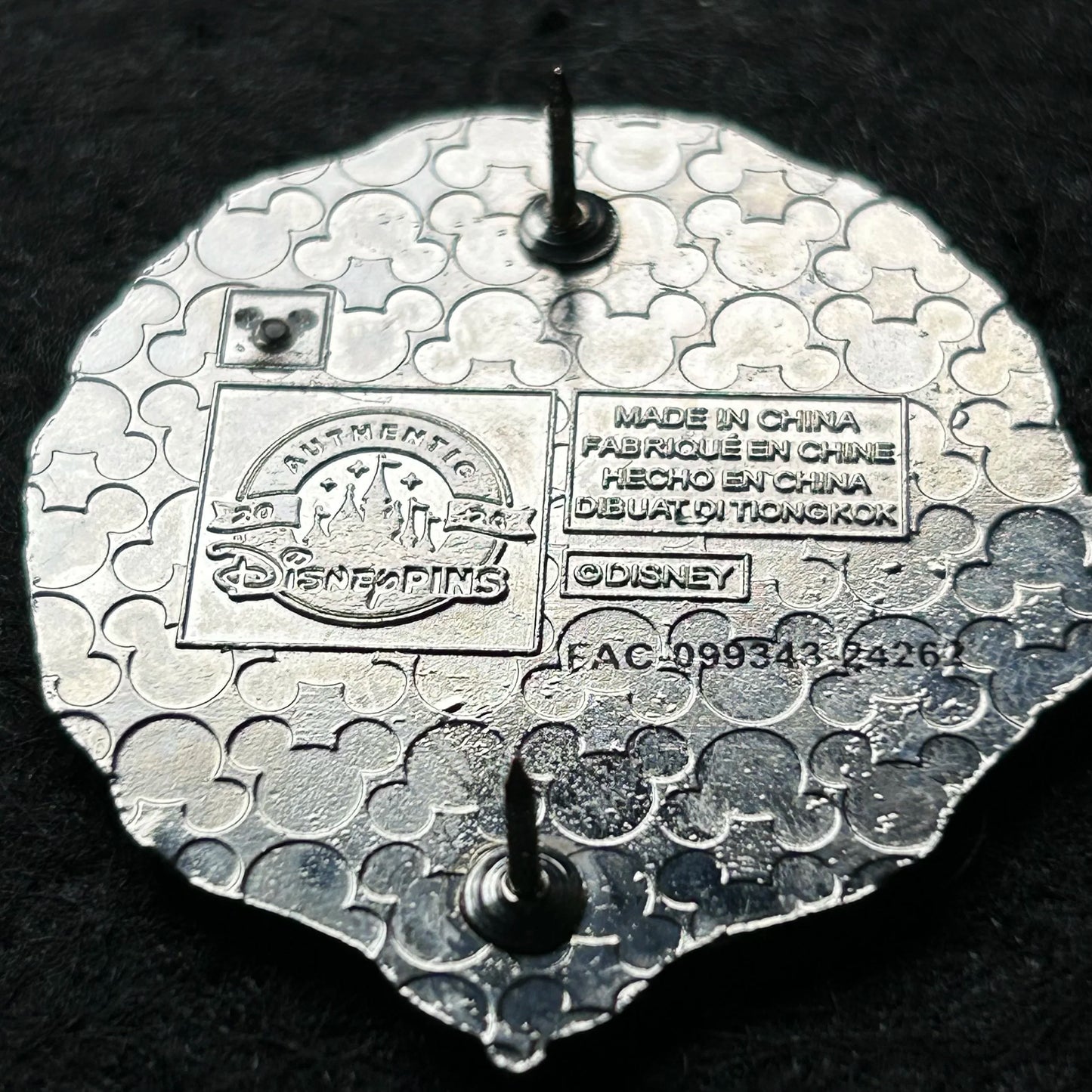 2024 - Stitch - Adventureland - Mystery Pin