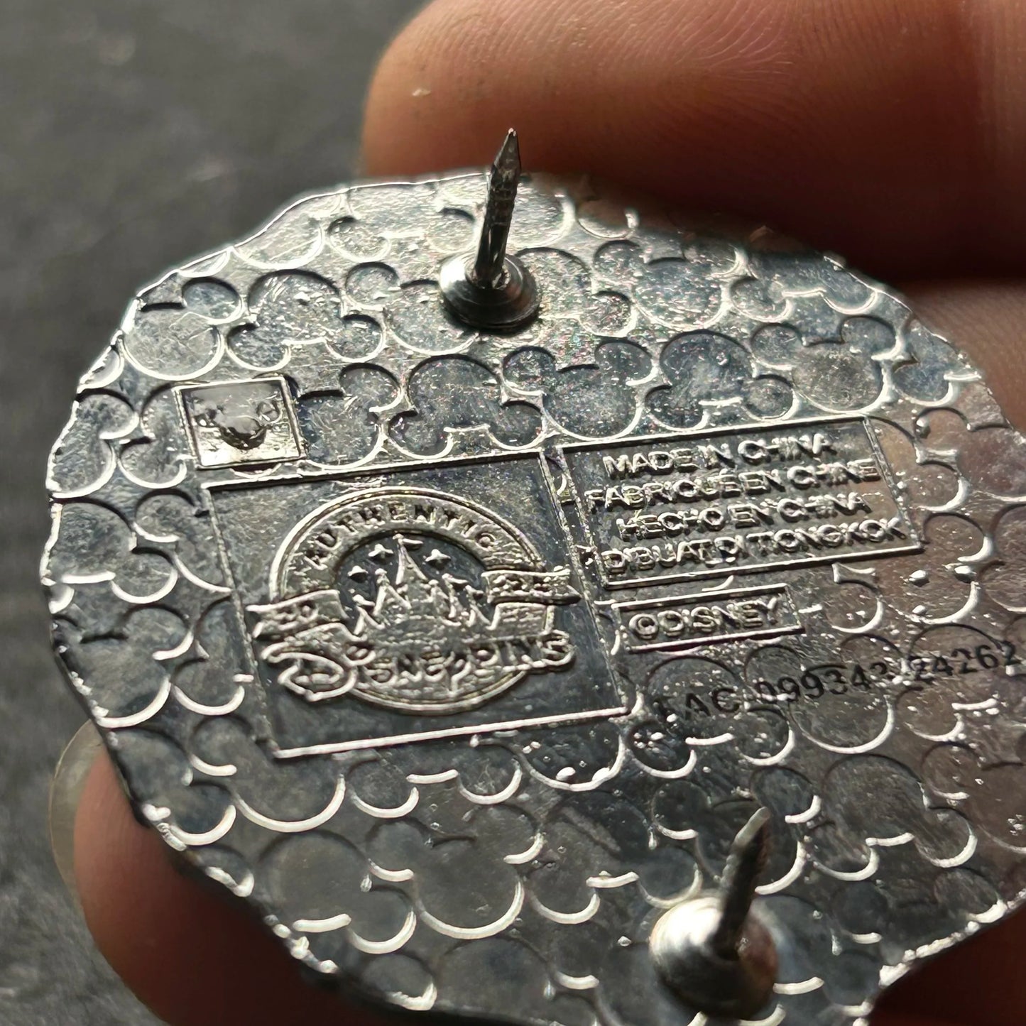 2024 - Stitch - Adventureland - Mystery Pin