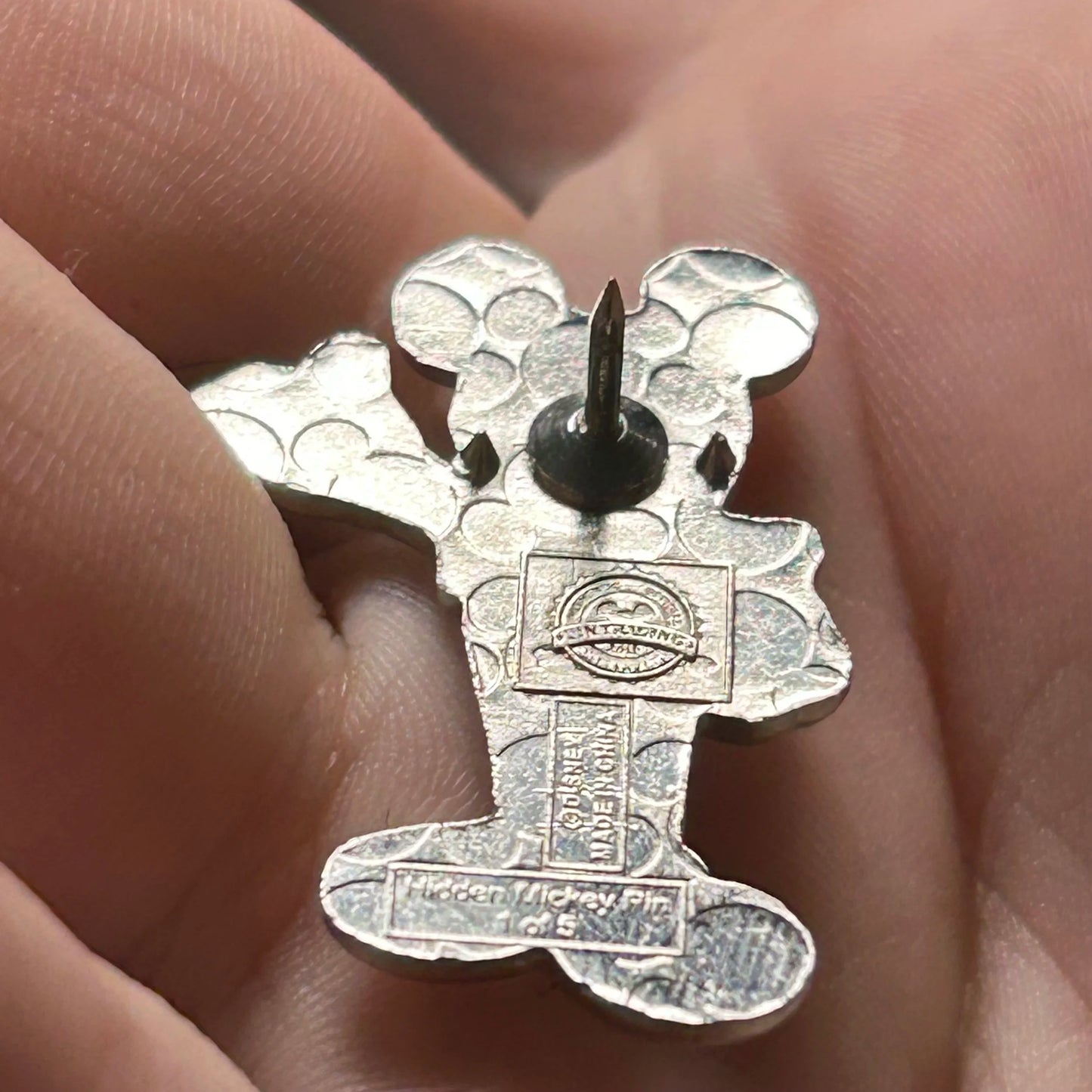 2016 - Mickey Mouse Pin Traders - Hidden Disney - Disney Pin