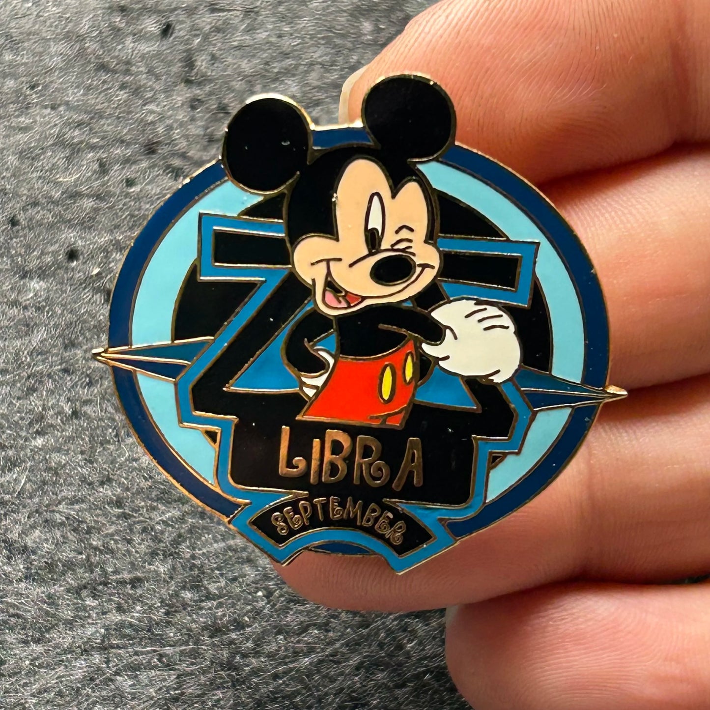 September - Mickey Mouse - Libra - The Scales - LE 5,000 - Disney Pin