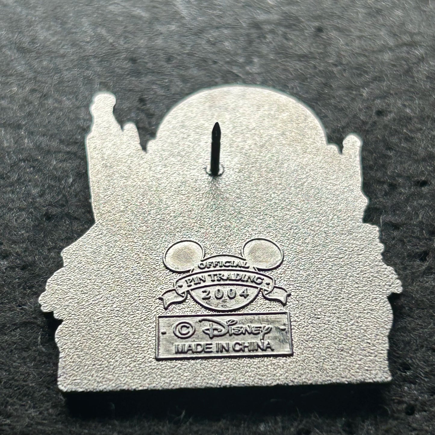 2004 - Haunted Mansion - 999 - GITD - Disney Pin