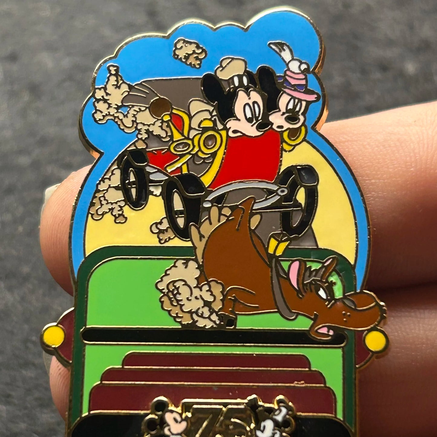 2004 - Mickey and Minnie Mouse - Nifty Nineties - LE 2,000 - Disney Pin