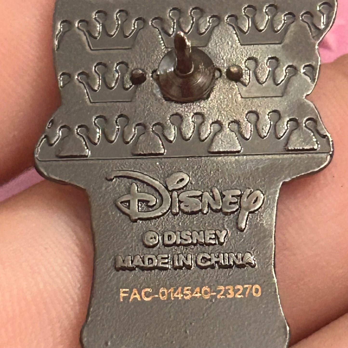 Loungefly - Belle - Princess Cellphone - Disney Pin