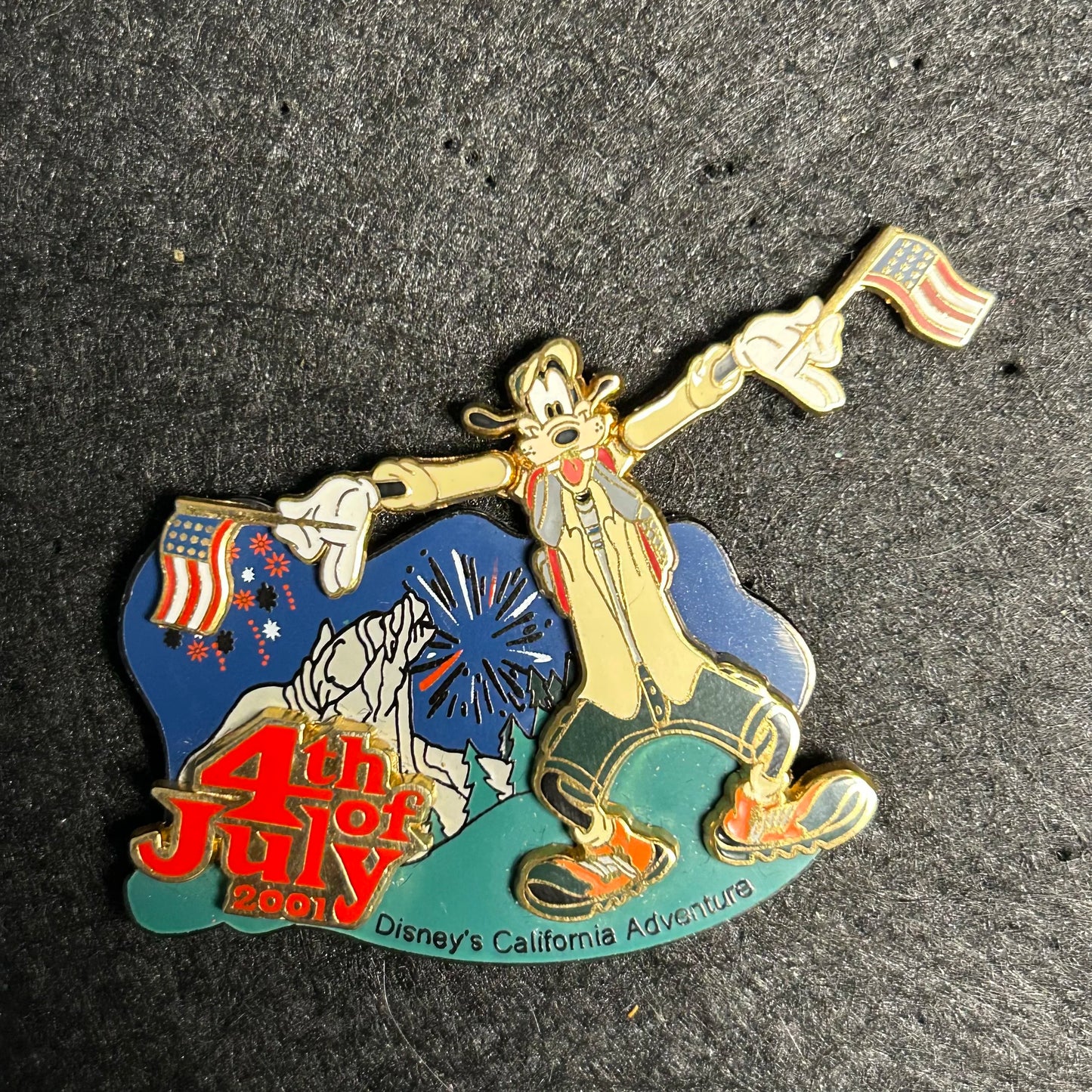 2001 - Goofy - 4th of July - California Adventure - LE 2,400 - Disney Pin