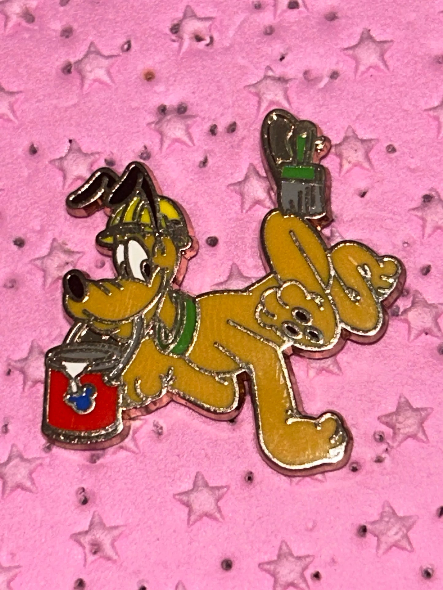 2015 - Pluto - Construction - Disney Pin