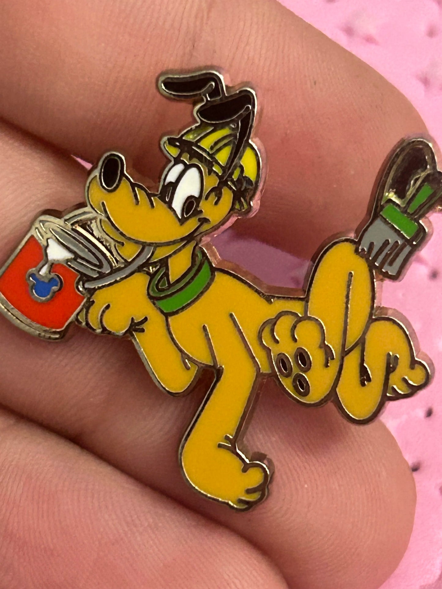2015 - Pluto - Construction - Disney Pin