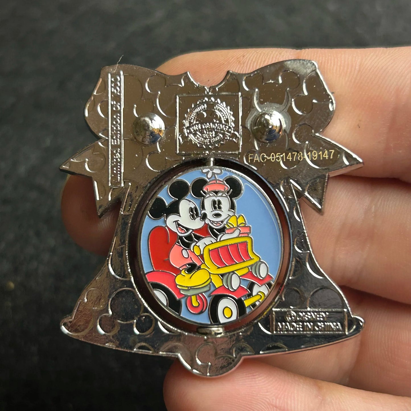 2019 - Mickey and Minnie Mouse in Car - Boardwalk Resort - LE 1,500 - Disney Pin