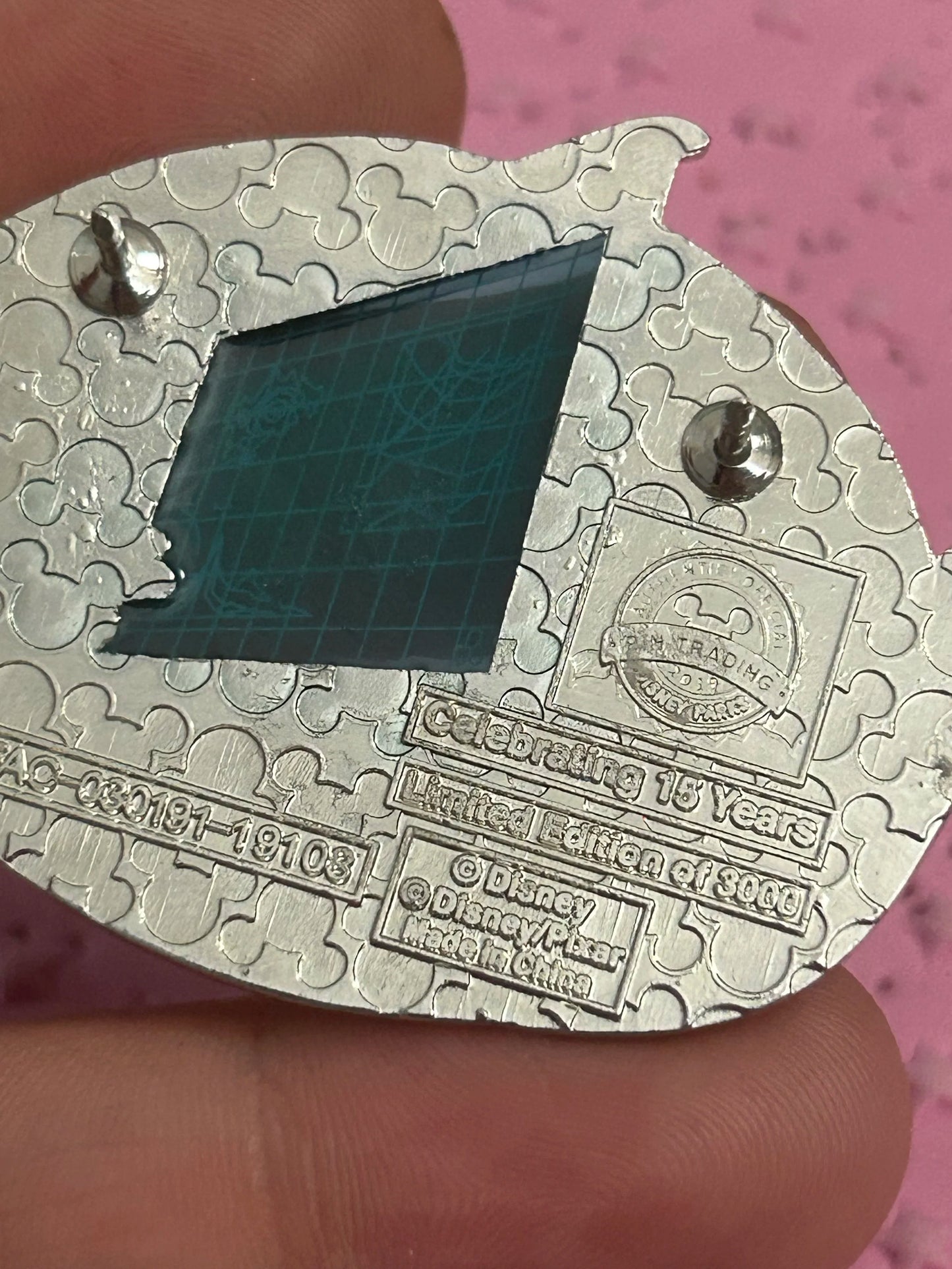 2019 - Mr Incredible and Mirage - LE 3,000 - Disney Pin