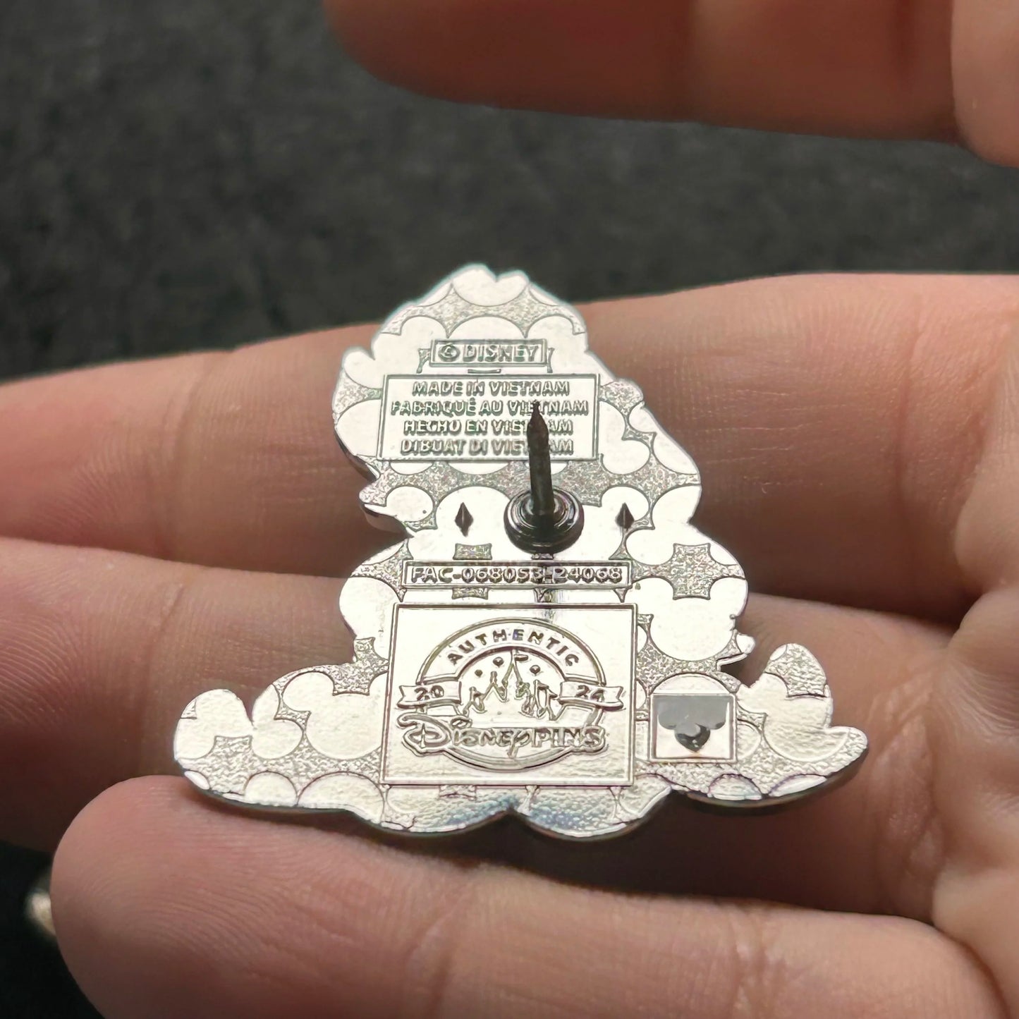 FULL SET - 2024 - 4 Pins Villains Booster Set
