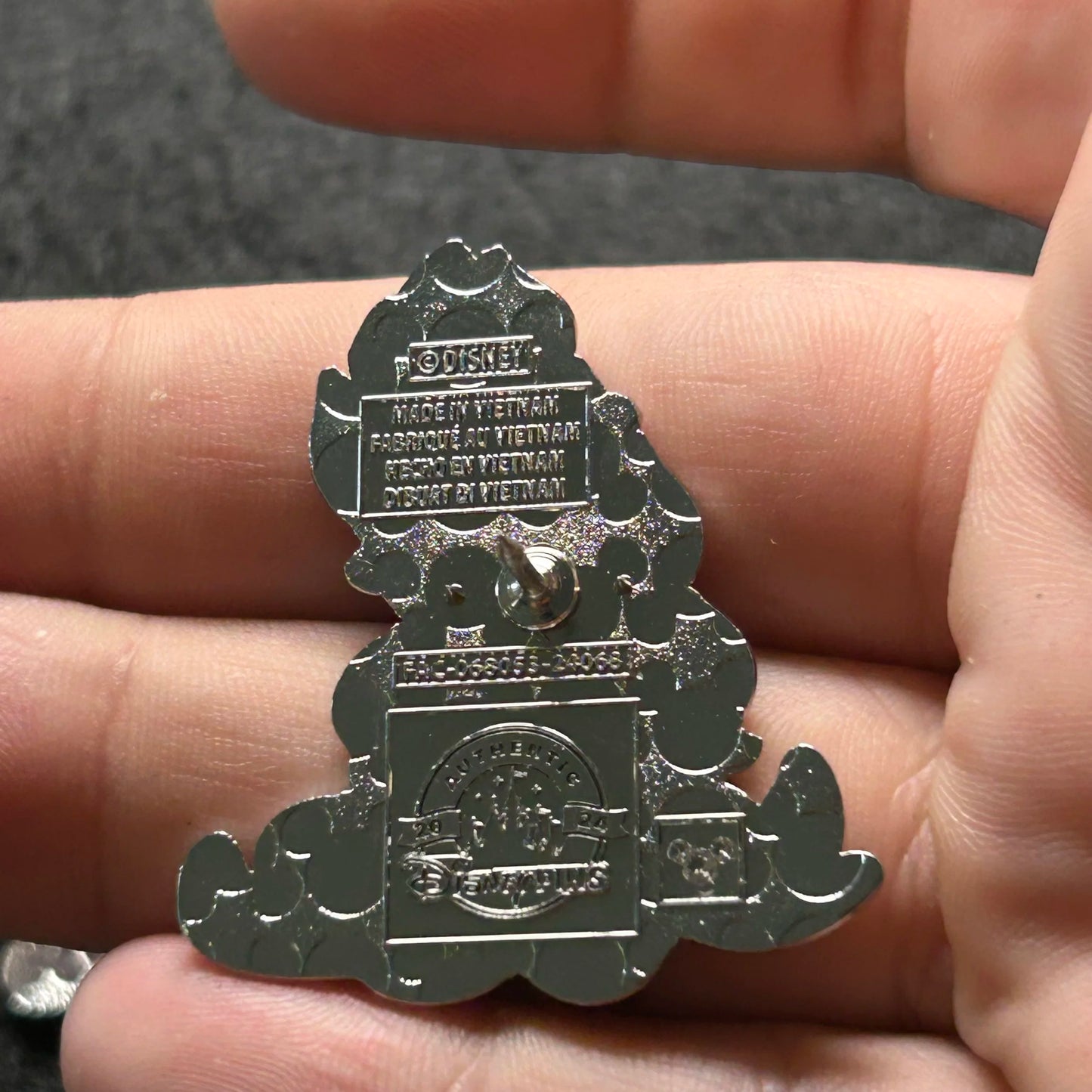 FULL SET - 2024 - 4 Pins Villains Booster Set