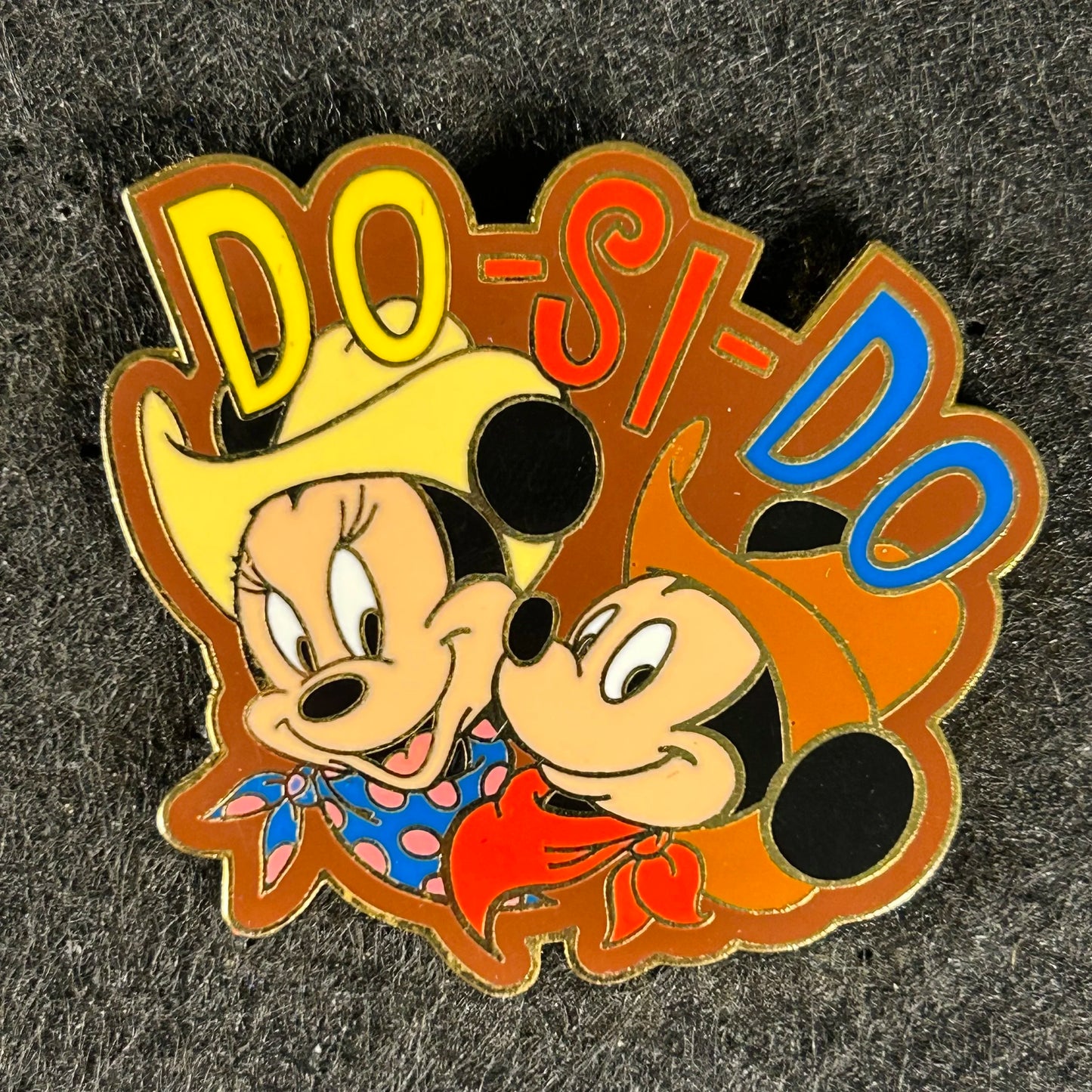 2001 - Mickey and Minnie Cowboy - Do-Si-Do - DLR - LE 2,400 - Disney Pin