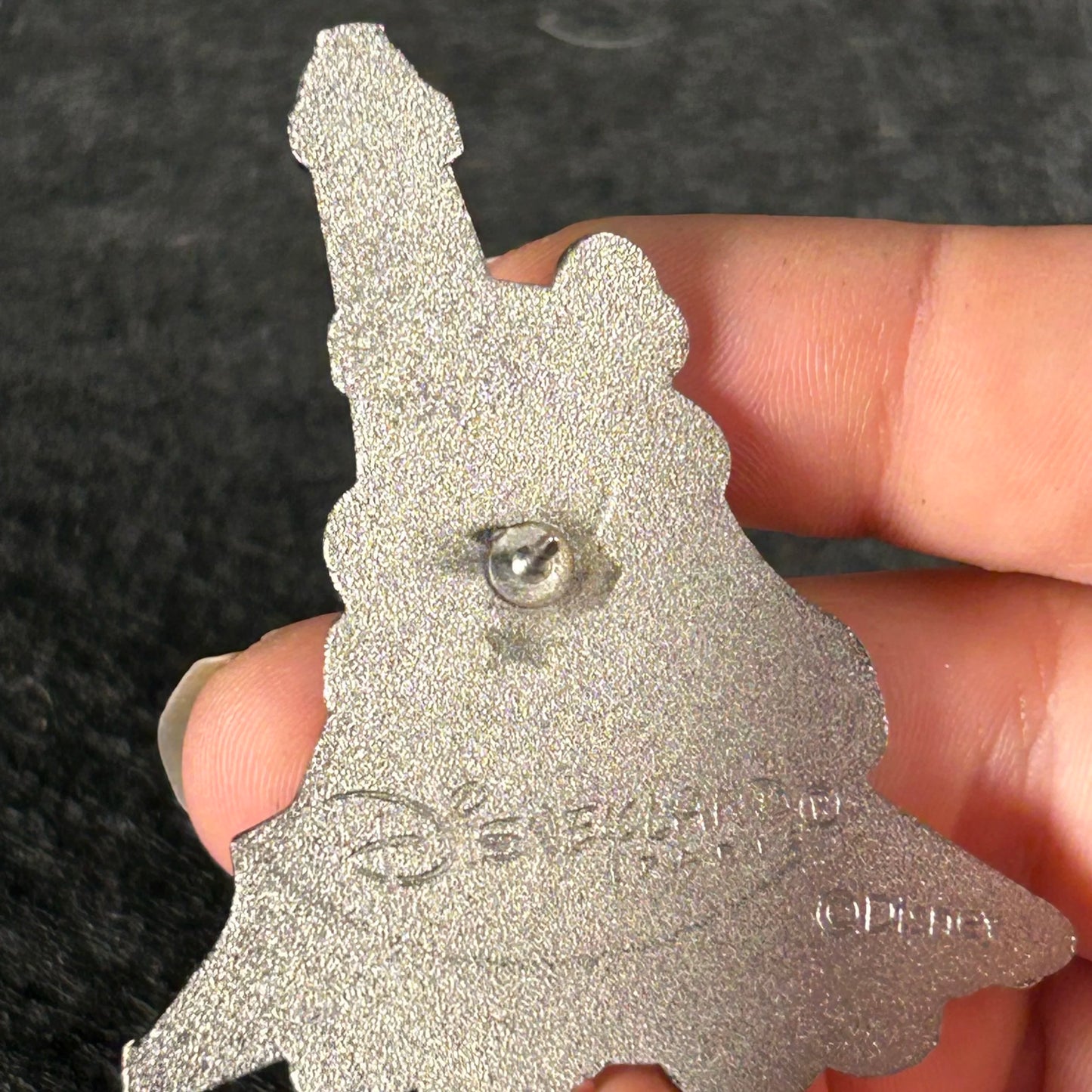 2001 - Goofy - Photographer - Eiffel Tower - Disneyland Paris - Disney Pin