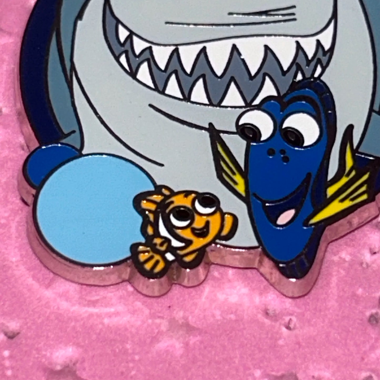 2016 - Bruce Nemo and Dory - Finding Nemo - Disney Pin