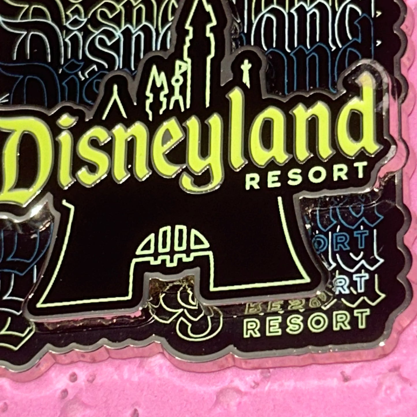2022 - DLR - Castle - Disney Pin