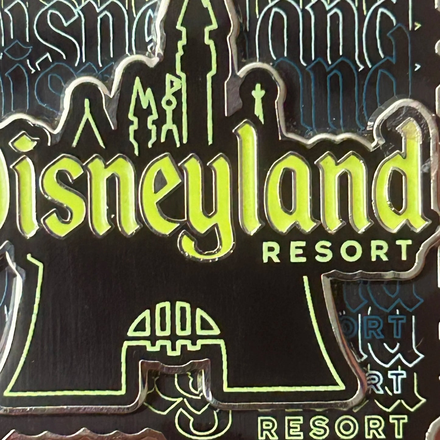 2022 - DLR - Castle - Disney Pin