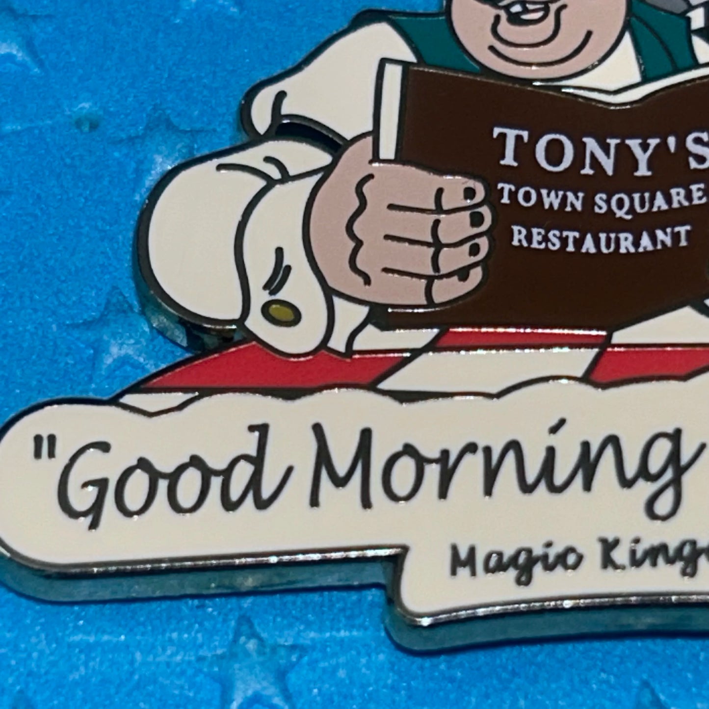 2010 - Lady and The Tramp - Tony’s Town Square Restaurant - Pin