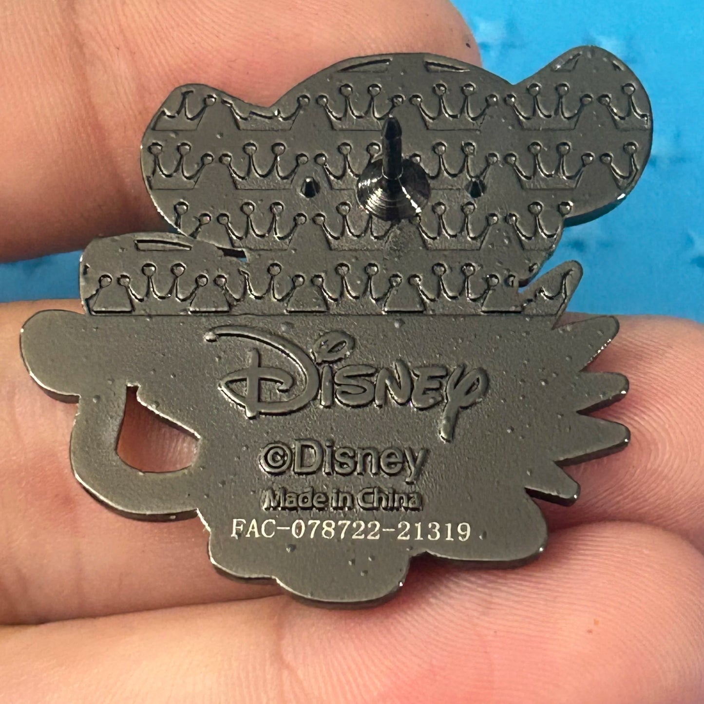 Loungefly - Nala - Lion King Chibi Charachters - Leaf - Pin