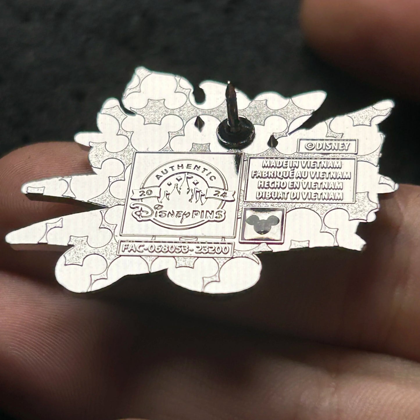 2024 - Donald Duck - DAK - In the Grass - Mystery Pin