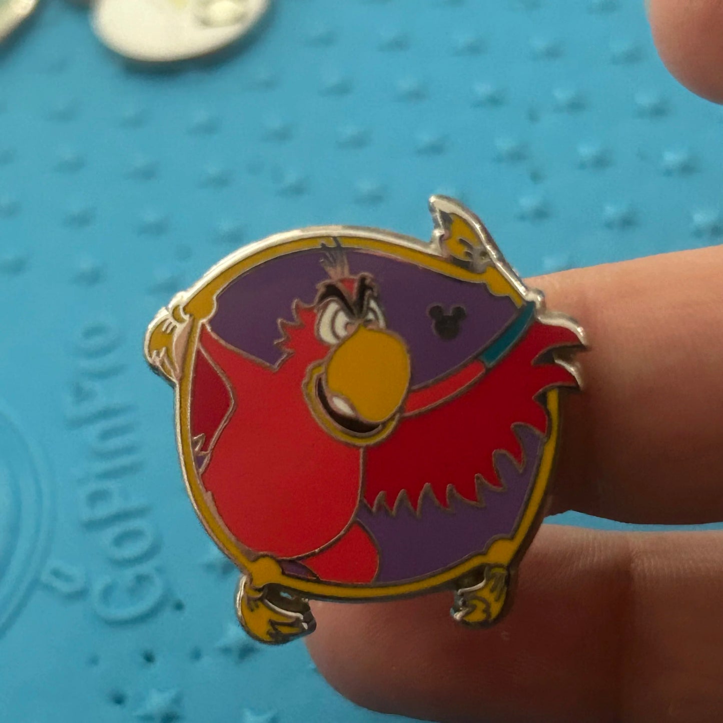 2014 - Iago - Villain Sidekicks - Hidden Mickey - Pin