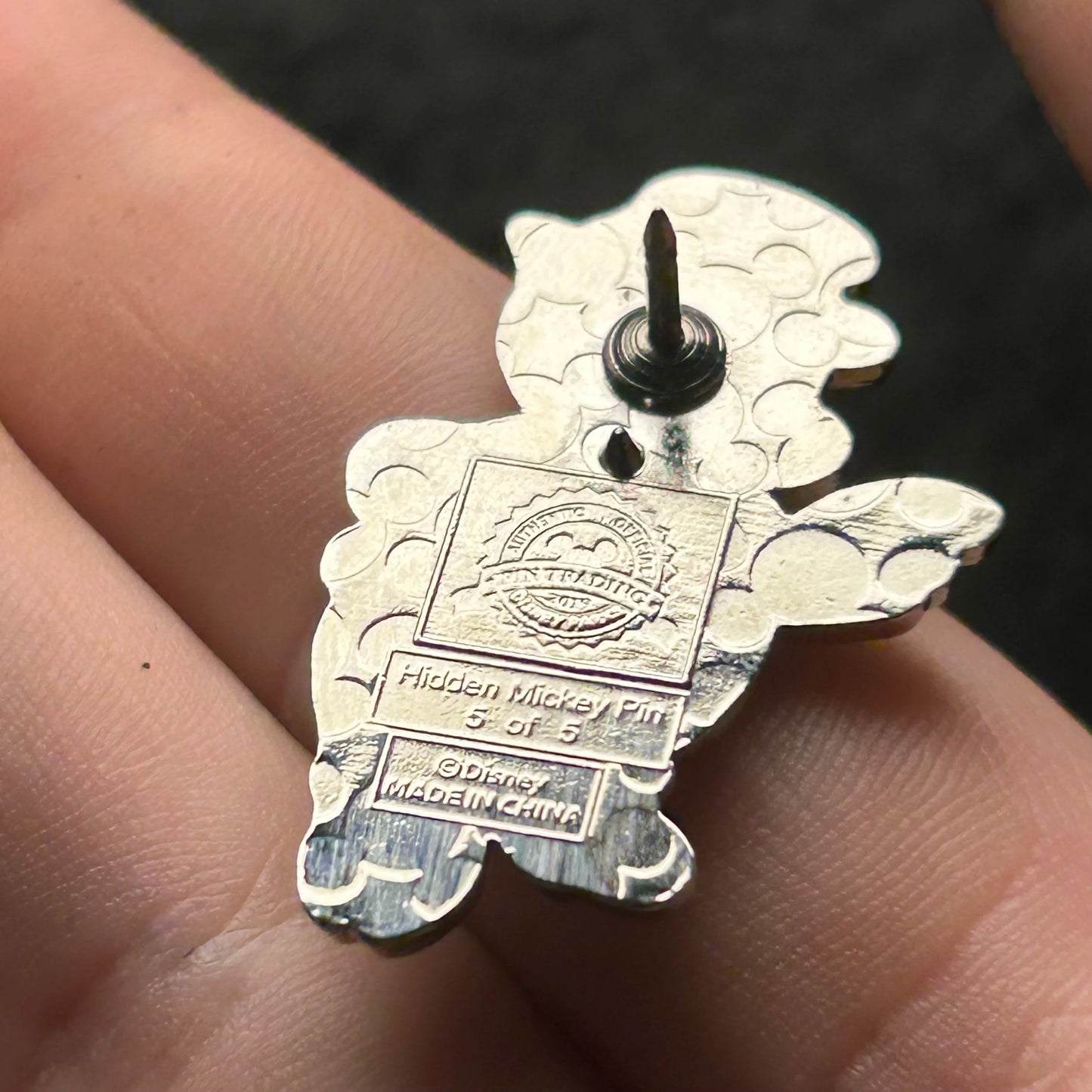 2019 - Little Pig - Hidden Mickey - Blue Chaser - DLR - Disney Pin
