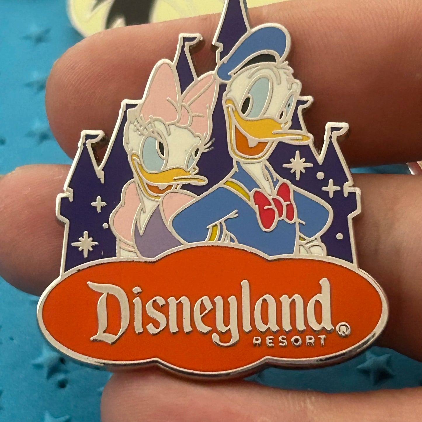 2016 - Daisy and Donald Duck - Costco Travel - Disney Pin