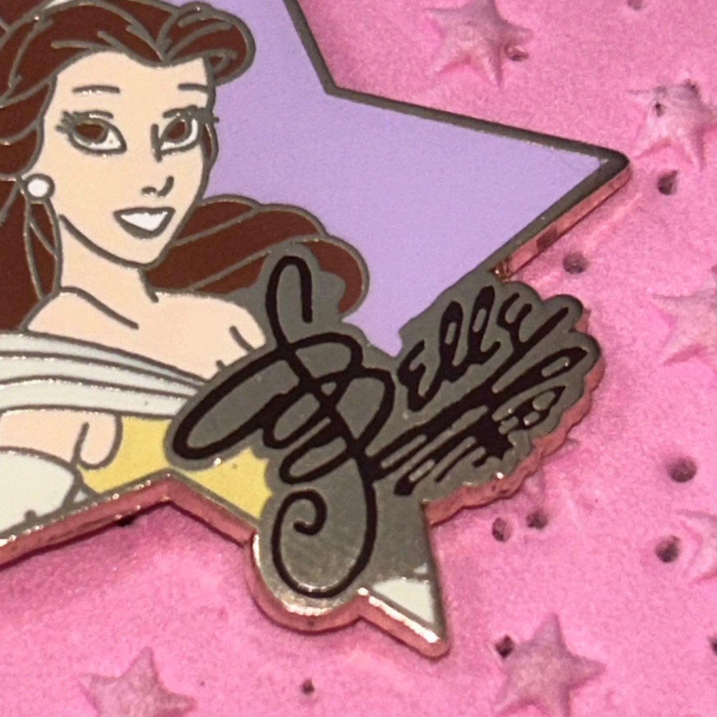 2004 - Belle - DLR - Princess Signature Star - Disney Pin