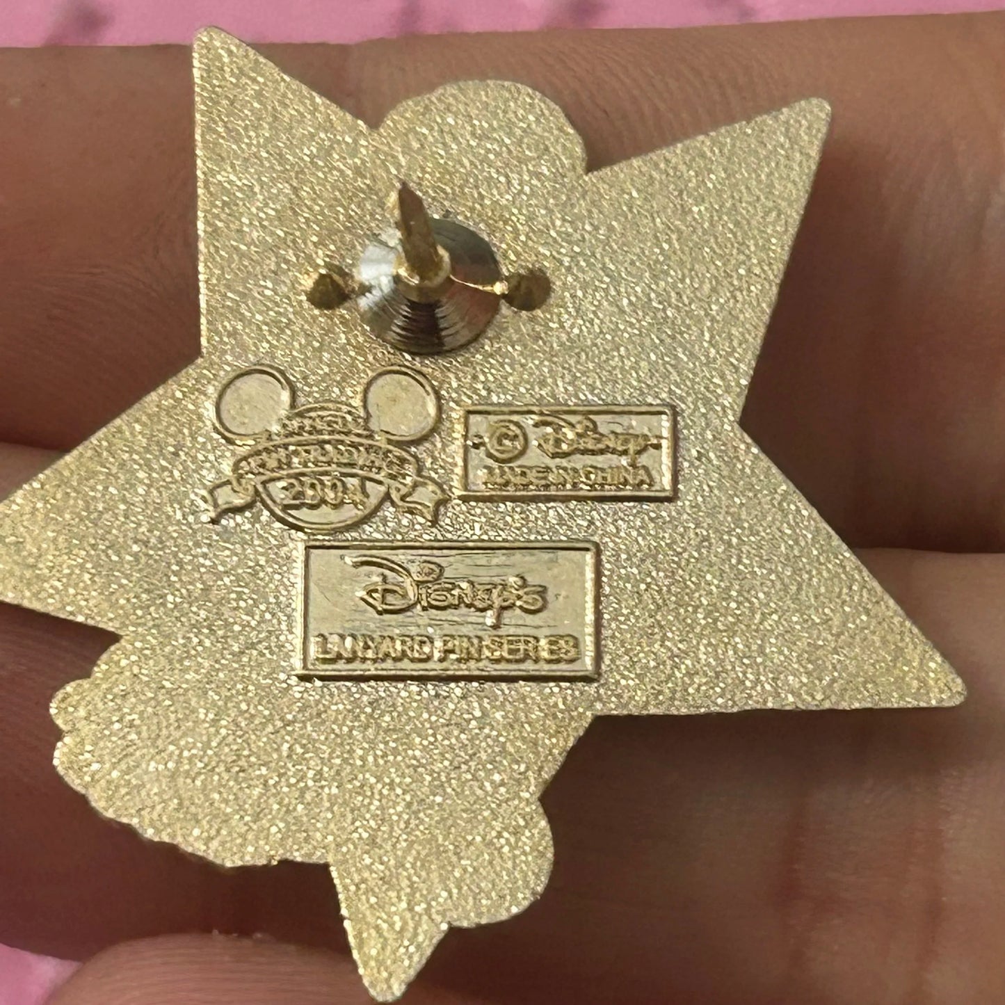 2004 - Belle - DLR - Princess Signature Star - Disney Pin