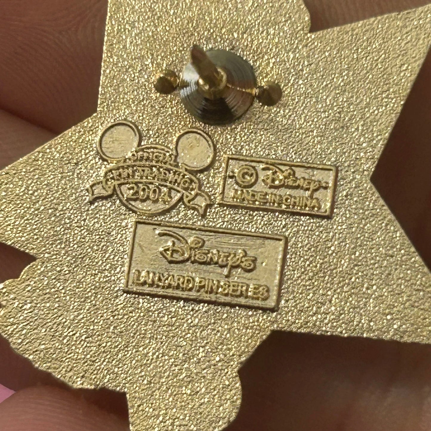 2004 - Belle - DLR - Princess Signature Star - Disney Pin