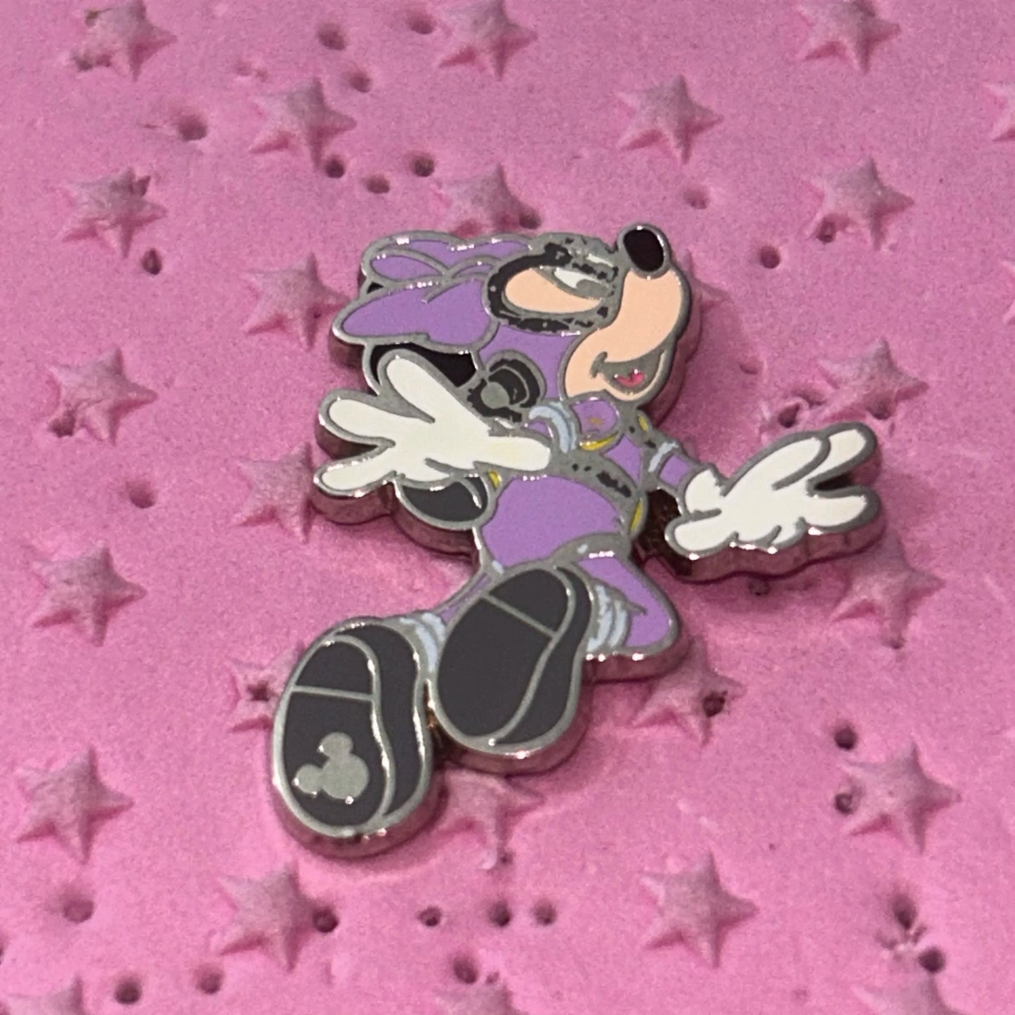 2015 - Minnie Mouse - Space Suit - Hidden Mickey Pin