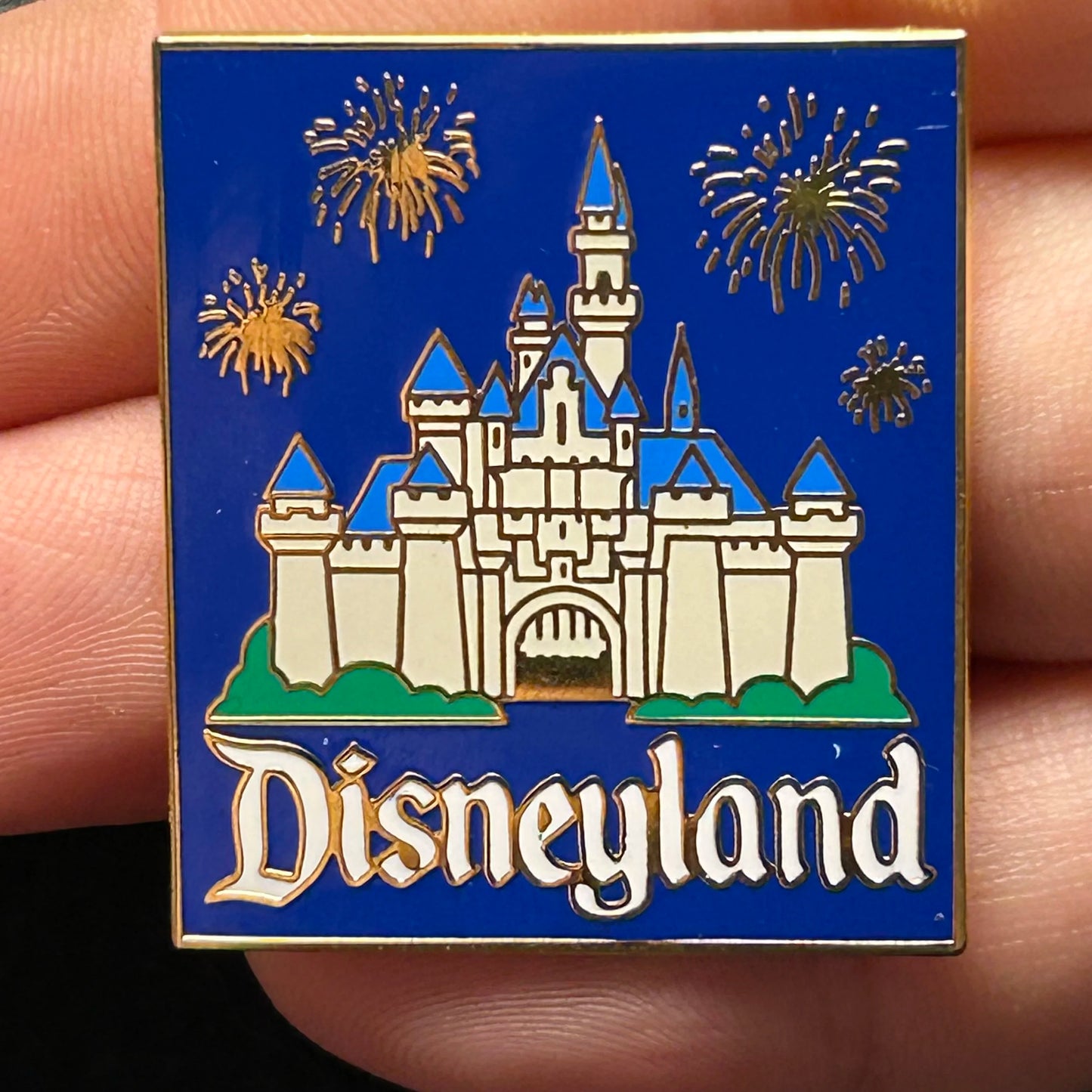 2000 - Sleeping Beauty - Castle - and Fireworks - DLR - Disney Pin