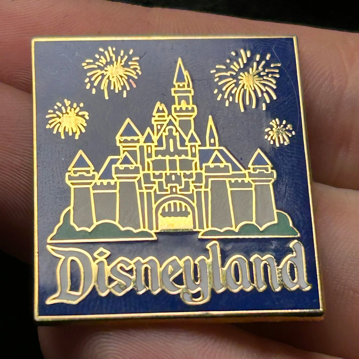 2000 - Sleeping Beauty - Castle - and Fireworks - DLR - Disney Pin