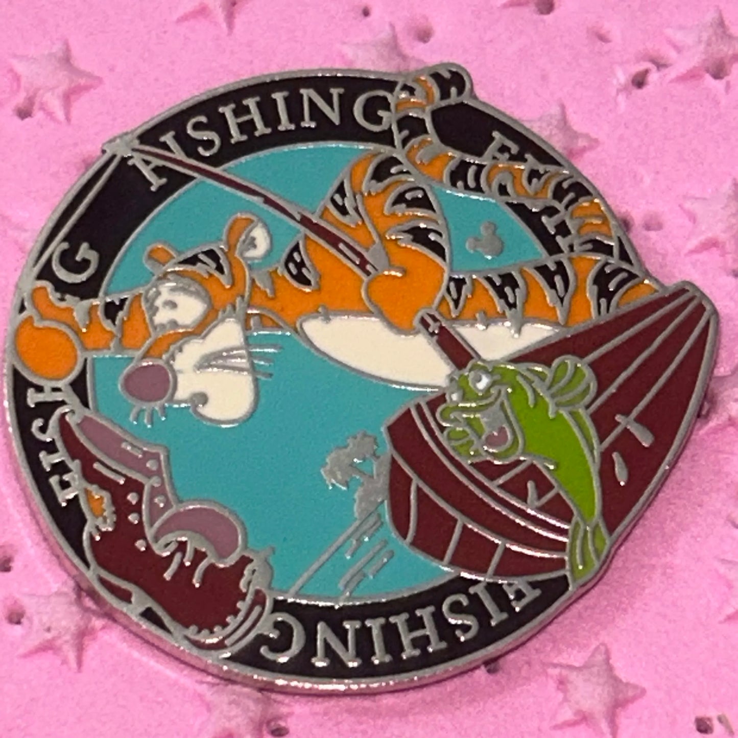 2005 - Tigger Gone Fishing - Hidden Mickey - Pin