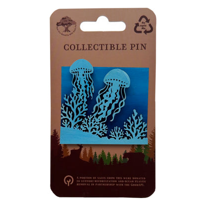 Jellyfish at Coral Reef - Wooden Pin & Magnet