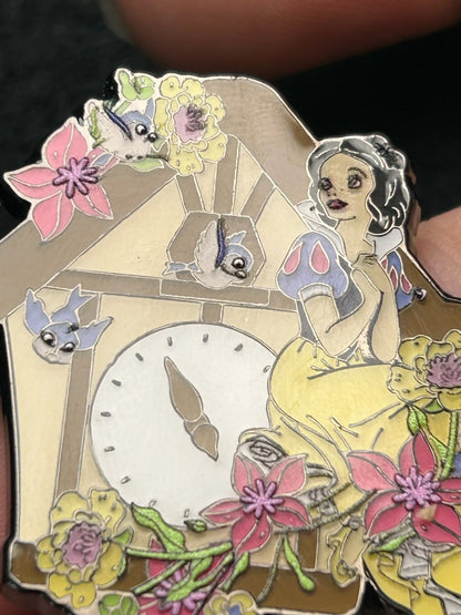 2024 - Loungefly - Snow White - Princess Clocks - Disney Pin
