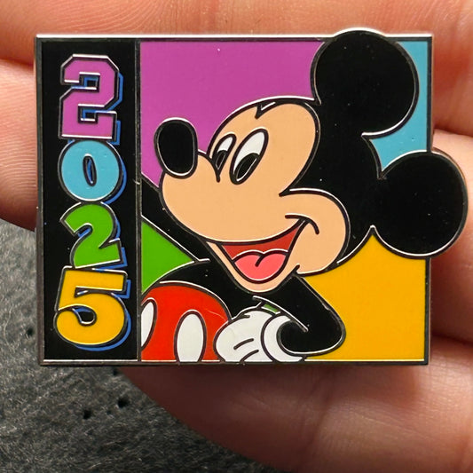 2025 - Mickey Mouse - Starter Series - Disney Pin