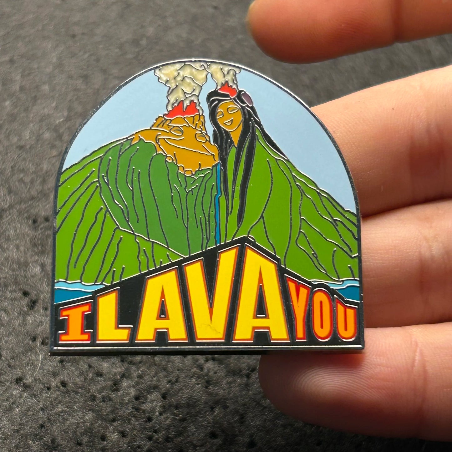 2015 - Uku and Lele - Volcanoes - I LAVA YOU - Pixar Shorts - Disney Pin