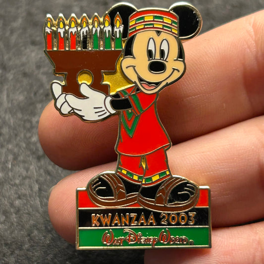 2003 - Mickey Mouse - Kwanzaa - Holiday - LE 1,000 - Disney Pin
