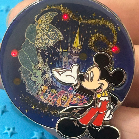 2001 - Mickey Mouss - Tokyo - Electrical Parade - Light Up - Pin
