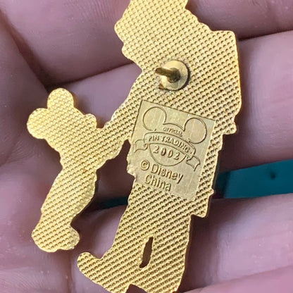 Mickey & Fireman Handshake Pin