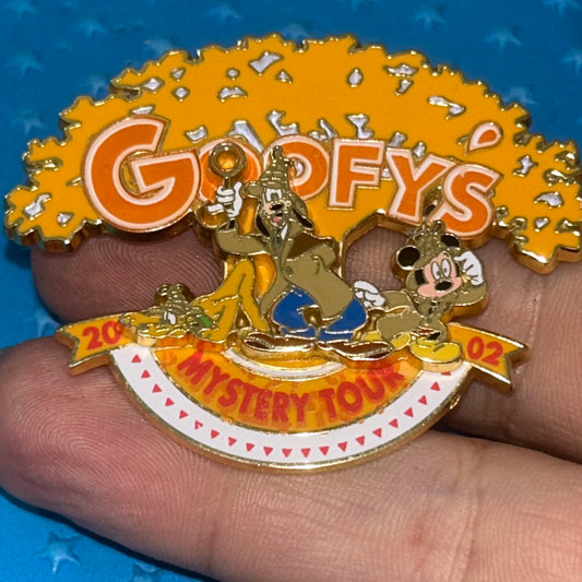 2002 - Goofys Mystery Tour - Mickey Pluto and Goofy - DAK - Cast Exclusive - Disney Pin