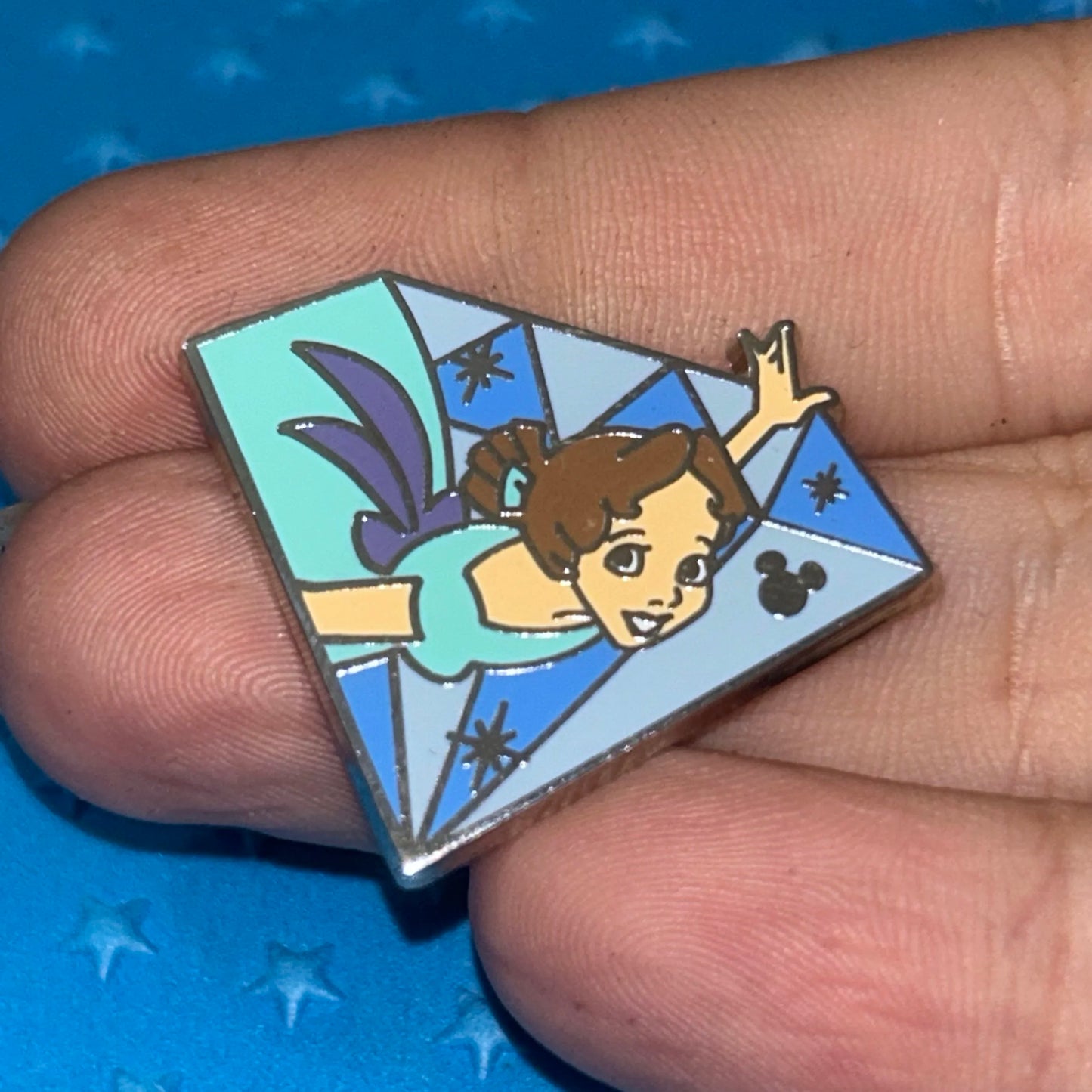 2015 - Wendy - Peter Pan - Diamond Characters - Hidden Mickey - Pin