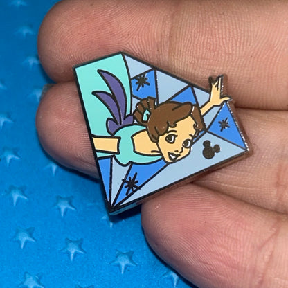 2015 - Wendy - Peter Pan - Diamond Characters - Hidden Mickey - Pin