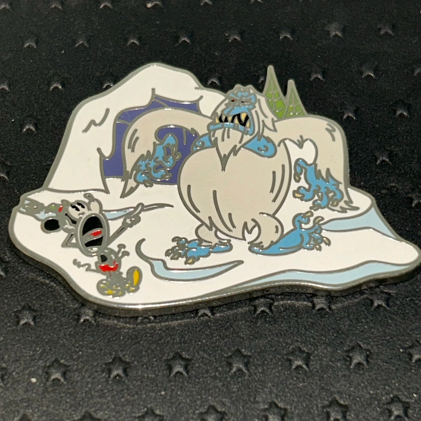 2024 - Mickey Mouse and Yeti - Mickey Shorts - WDW - Pin