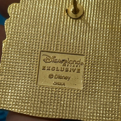 2001 - Mickey and Minnie Mouse - Happy Birthday - DLR Exclusive - Pin