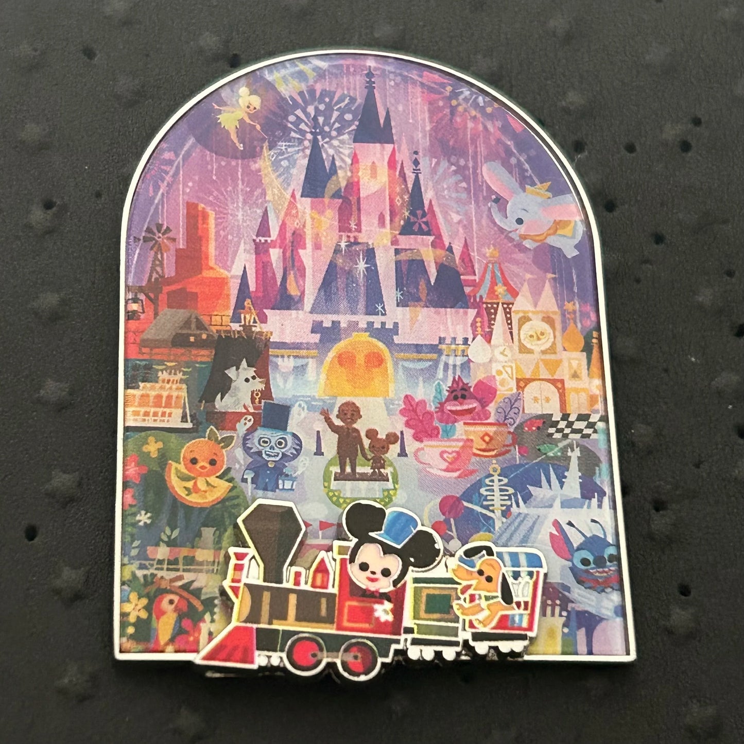 2023 - Mickey and Pluto on Train - Joey Chou - Disney Pin